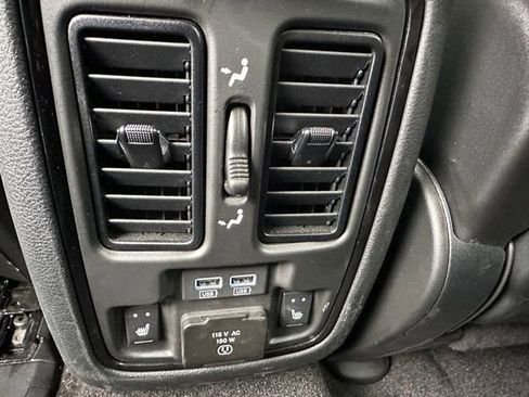 Used 2022 Dodge Durango GT AWD/4WD image 18