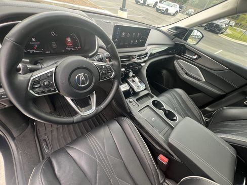 Used 2025 Acura MDX SH-AWD w/ Advance Package image 17