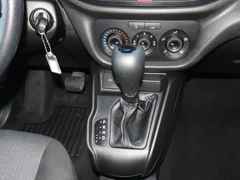 Used 2022 RAM ProMaster City Tradesman FWD image 11