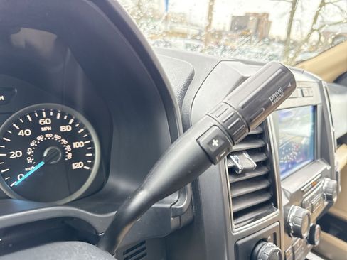 Used 2019 Ford F150 XLT w/ Equipment Group 302A Luxury image 22