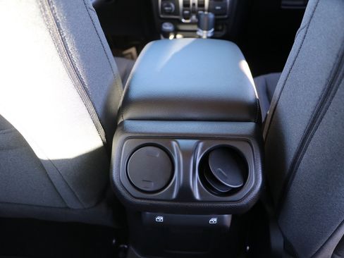 New 2026 Jeep Gladiator Sport AWD/4WD image 30