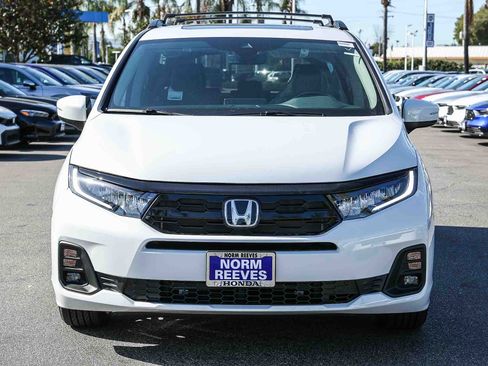 New 2026 Honda Odyssey Touring image 2