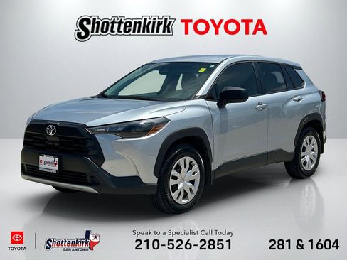Used 2026 Toyota Corolla Cross L FWD image 1