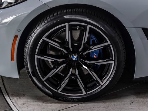 Used 2025 BMW i4 xDrive40i w/ M Sport Package AWD/4WD image 10