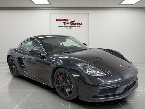 Used 2018 Porsche 718 Cayman GTS RWD image 1