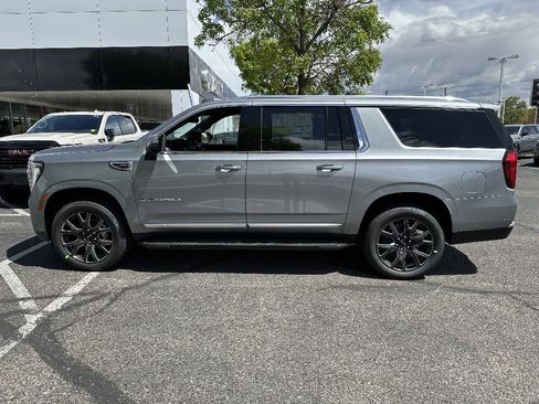 New 2026 GMC Yukon XL Denali AWD/4WD image 3