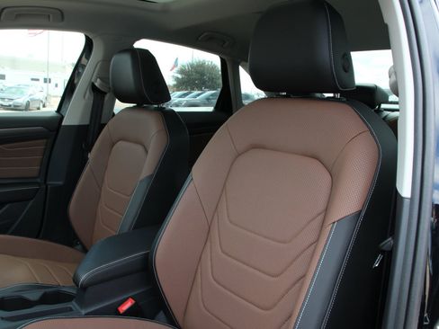 New 2026 Volkswagen Jetta SEL image 11