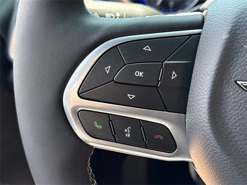 New 2026 Chrysler Pacifica Select image 17