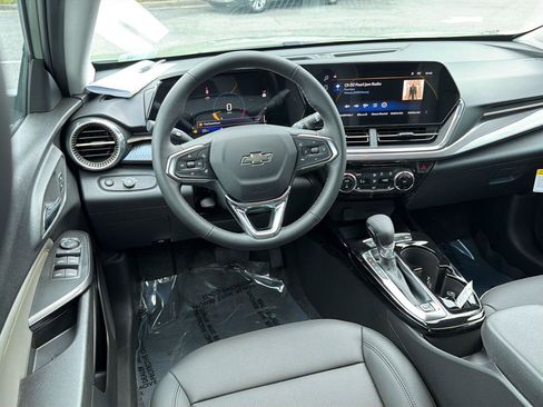New 2026 Chevrolet Trax ACTIV w/ Driver Confidence Package FWD image 18