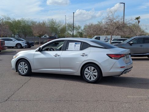 Used 2023 Nissan Sentra S image 5