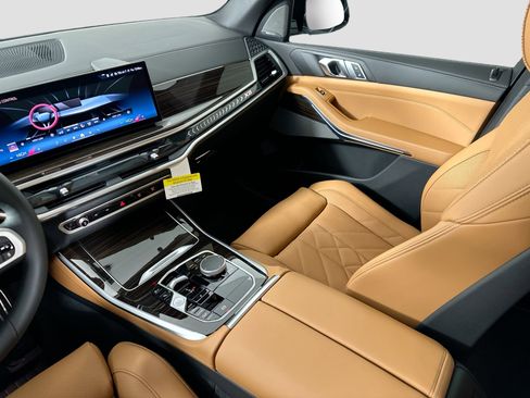 New 2026 BMW X5 xDrive40i w/ M Sport Package image 24