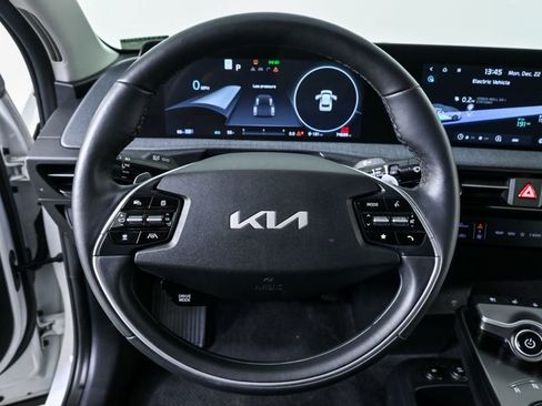Used 2022 Kia EV6 Wind w/ Wind Technology Package image 10