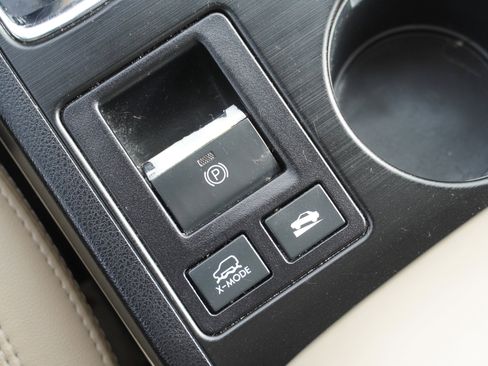 Used 2018 Subaru Outback 2.5i Limited image 38