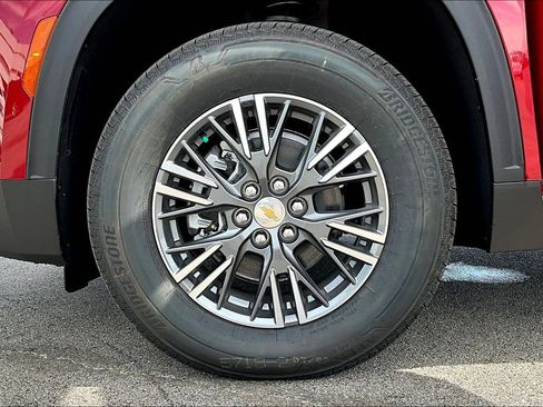 New 2026 Chevrolet Traverse LT image 12