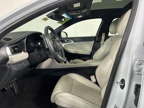 Used 2023 Genesis G70 3.3T w/ Sport Prestige Package image 22