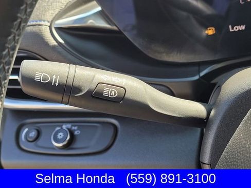 Used 2024 Buick Envista Sport Touring w/ Convenience II Package image 16