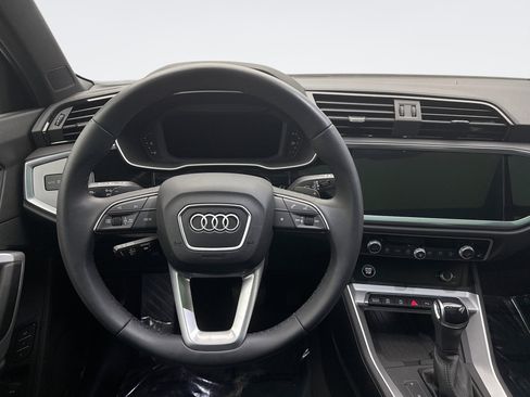 Used 2025 Audi Q3 2.0T Premium image 12