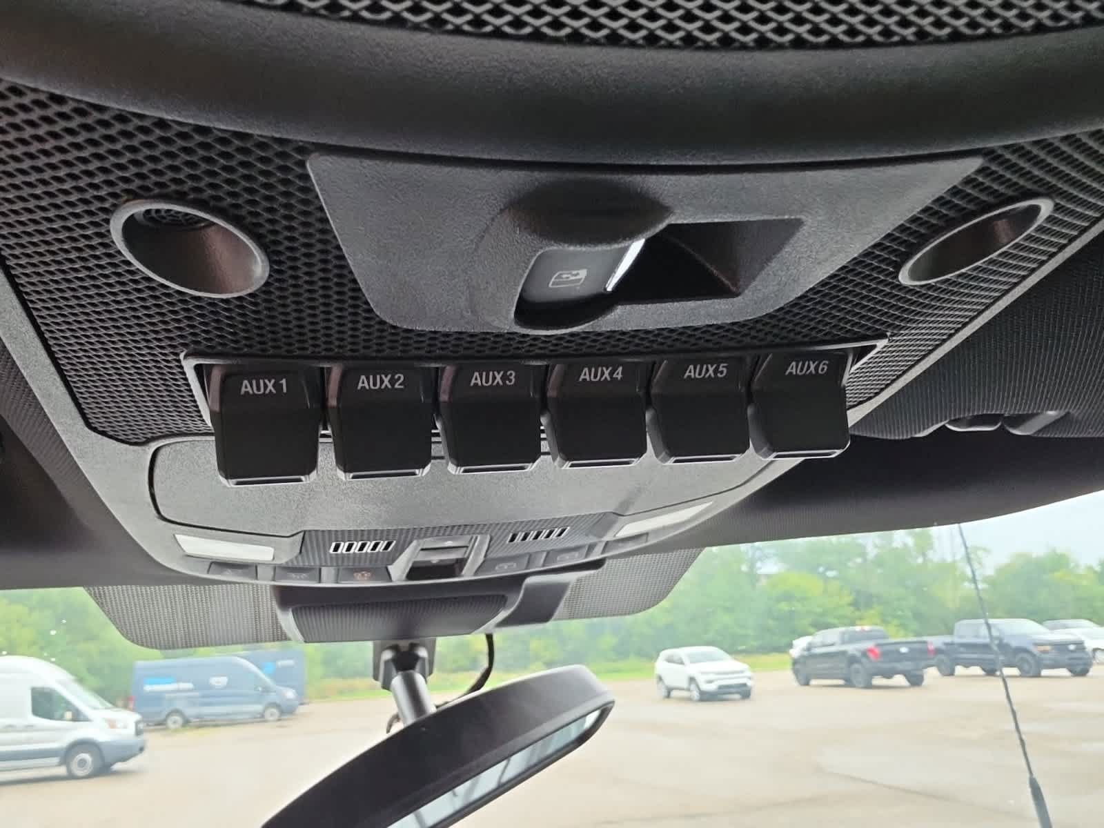 Used 2022 Ford F350 Lariat w/ Lariat Ultimate Package AWD/4WD image 27