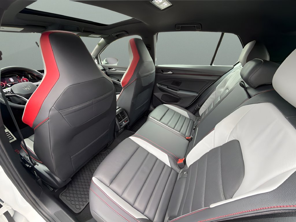 Used 2024 Volkswagen GTI Autobahn FWD image 20