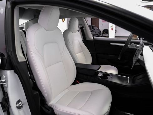 Used 2023 Tesla Model 3 Standard Range image 31