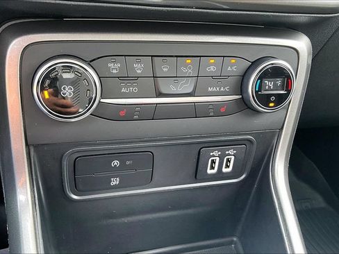 Used 2019 Ford EcoSport SE w/ SE Convenience Package AWD/4WD image 15
