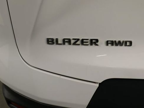 Used 2023 Chevrolet Blazer LT AWD/4WD image 37