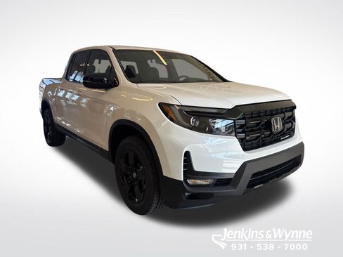 New 2026 Honda Ridgeline Black Edition image 4
