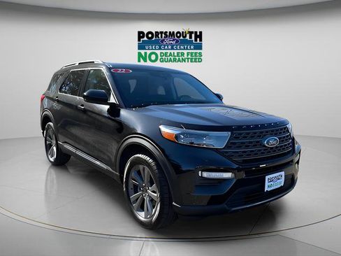 Used 2022 Ford Explorer XLT w/ Equipment Group 202A AWD/4WD image 24