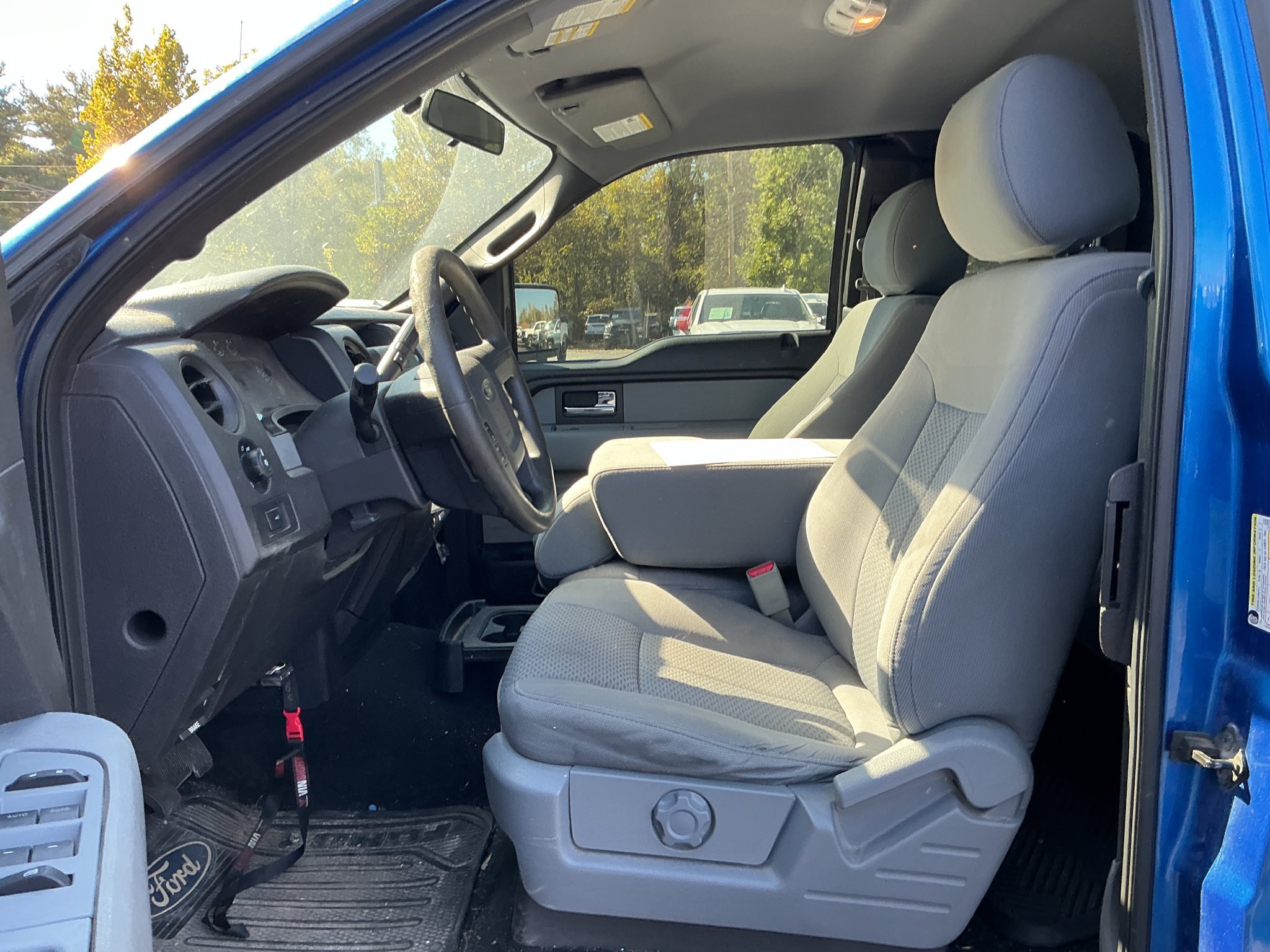 Used 2013 Ford F150 STX w/ Mid Equipment Group AWD/4WD image 5