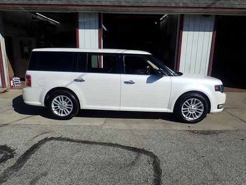 Used 2015 Ford Flex SEL w/ Equipment Group 202A AWD/4WD image 26