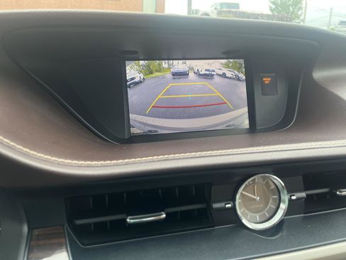 Used 2016 Lexus ES 350 FWD image 25