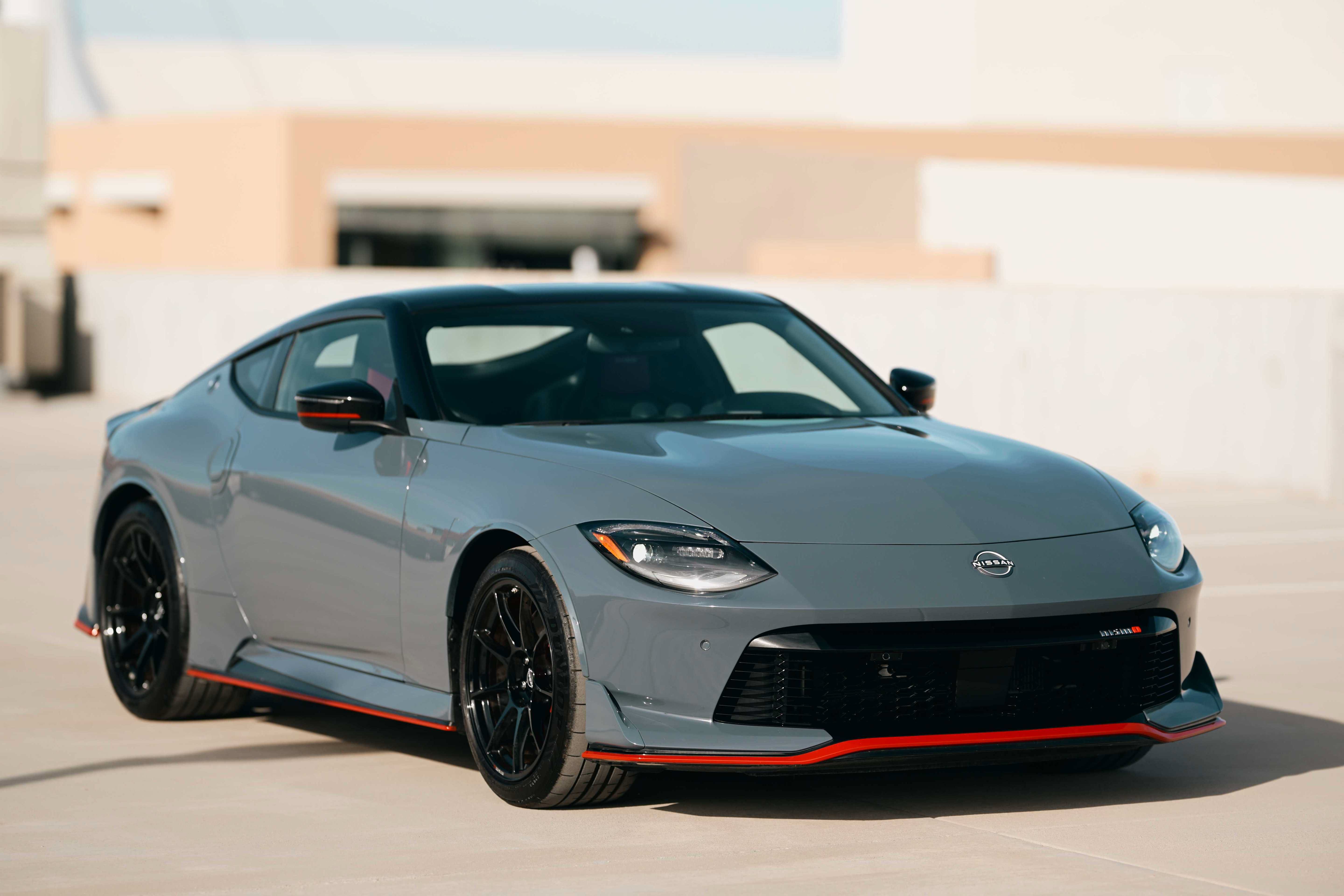 Used 2025 Nissan Z NISMO w/ Floor Mat Package RWD image 3