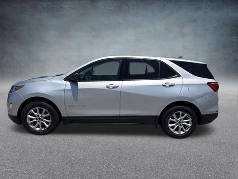 Used 2019 Chevrolet Equinox LS w/ LS Convenience Package FWD image 6
