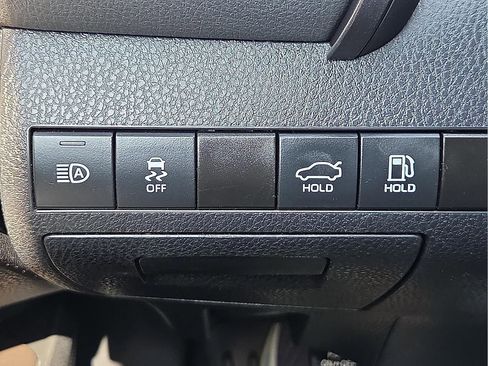 Used 2024 Toyota Camry LE image 22