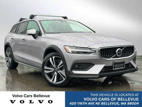Used 2026 Volvo V60 B5 Cross Country Plus w/ Climate Package AWD/4WD image 1