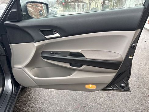 Used 2012 Honda Accord LX image 16