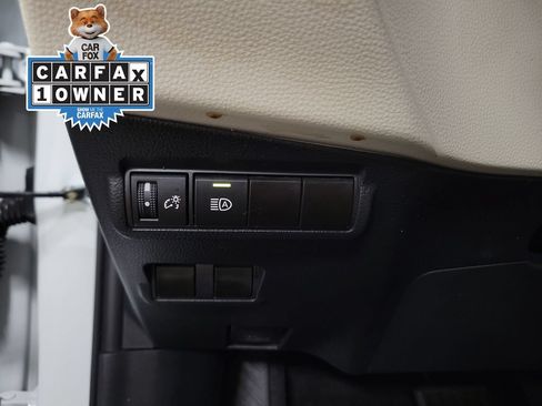 Used 2023 Toyota Corolla Cross XLE AWD/4WD image 23