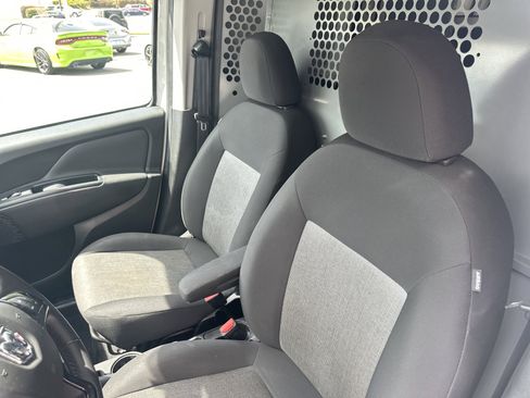 Used 2021 RAM ProMaster City Tradesman SLT FWD image 12