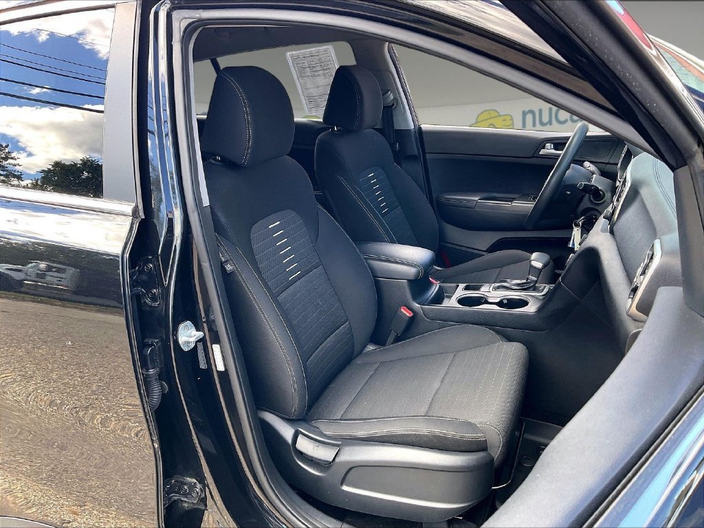 Used 2018 Kia Sportage LX AWD/4WD image 10