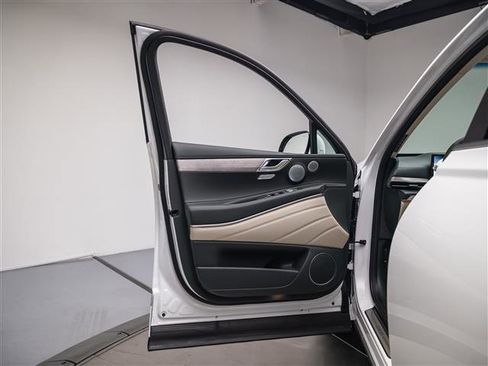 New 2026 Genesis GV80 2.5T Advanced image 33