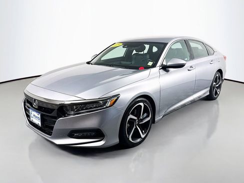 Used 2019 Honda Accord Sport image 3