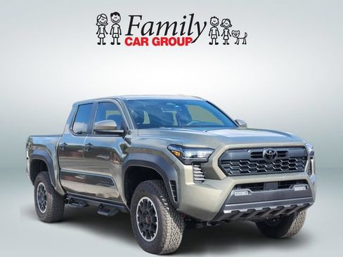 Certified 2026 Toyota Tacoma TRD Off-Road AWD/4WD image 2
