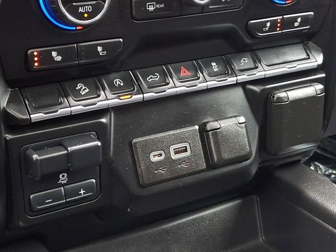 Used 2020 Chevrolet Silverado 1500 LT Trail Boss image 25