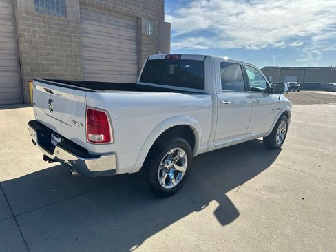 Used 2018 RAM 1500 Laramie w/ Convenience Group AWD/4WD image 32