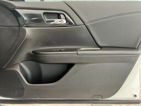 Used 2014 Honda Accord Sport image 17
