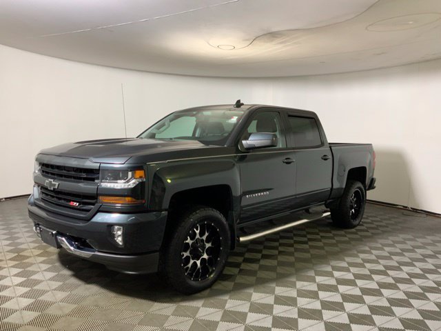 Used 2018 Chevrolet Silverado 1500 LT w/ All Star Edition AWD/4WD image 28