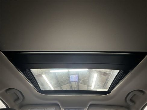 Used 2018 Nissan Murano Platinum image 22