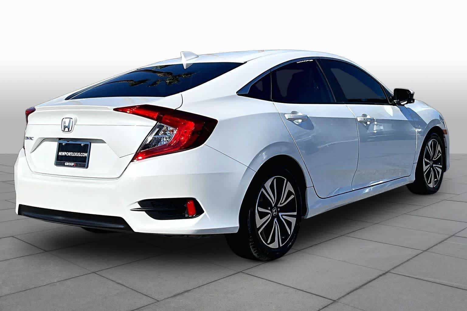 Used 2018 Honda Civic EX-L image 12
