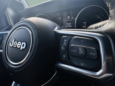 Used 2022 Jeep Wrangler Unlimited Sahara w/ Cold Weather Group image 12