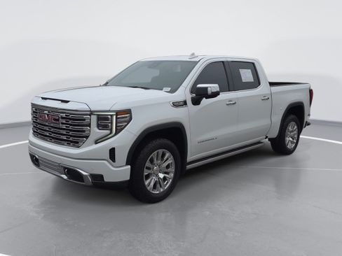 Used 2023 GMC Sierra 1500 Denali AWD/4WD image 7